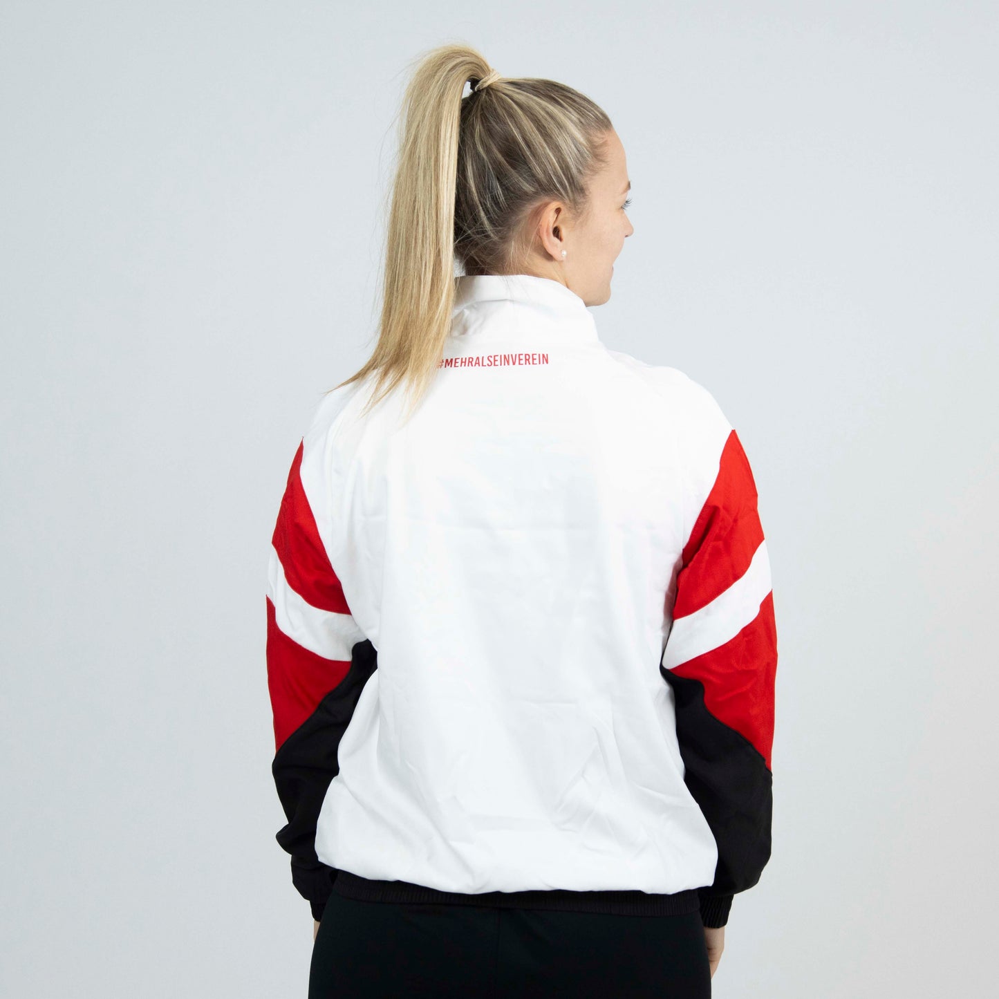 JAKO Freizeitjacke Retro schwarz/rot/weiß (inkl. Bedruckung) - SV Eutingen